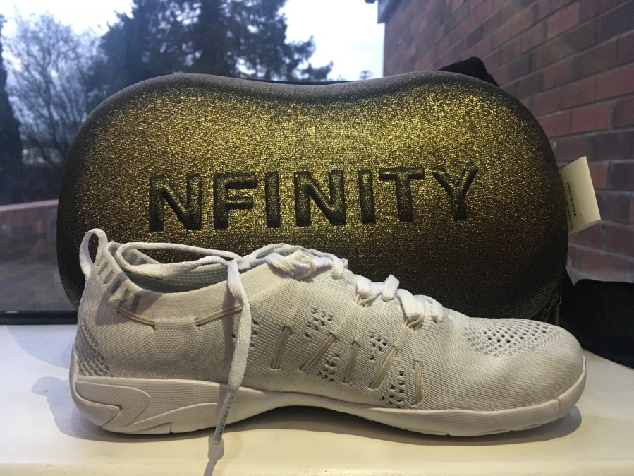 Nfinity Fyltes with bag .JPG